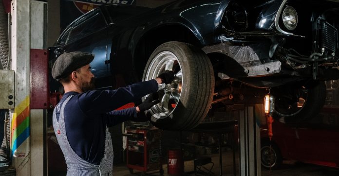 Doorstep Car Service vs. Traditional Car Service