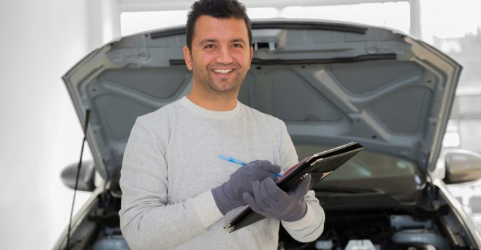 What Are the Options for Car Service at Home in Delhi?