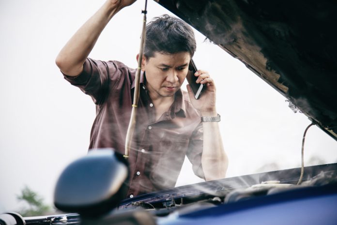 Tips for Staying Safe While Waiting for Breakdown Service breakdown service