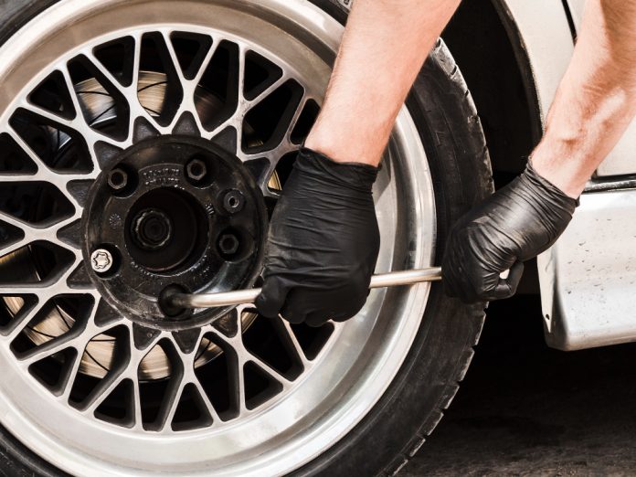 bike puncture repair at home