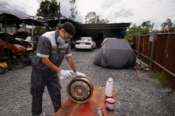 Affordable Tyre Puncture Repair Near Me in Delhi tyre puncture repair near me